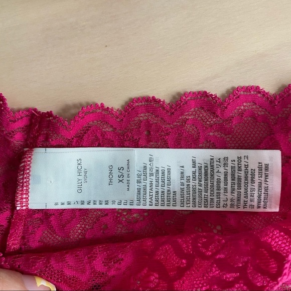 GILLY HICKS Pack of 2 Lace Thongs - Picture 5 of 7